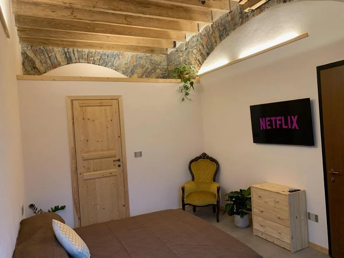 Rock & Wood - Apartment & Room La Spezia
